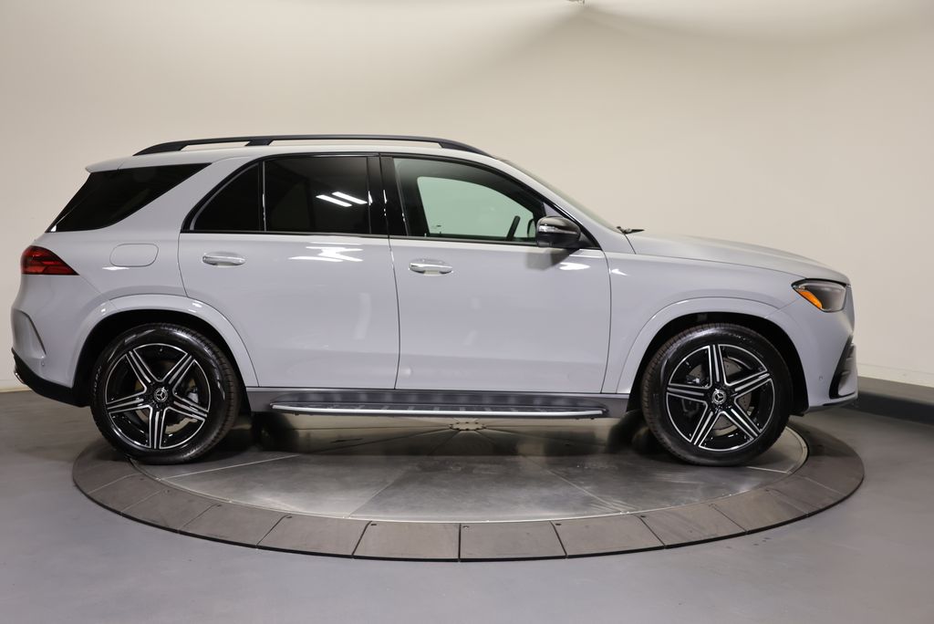 Thumbnail: 2026 Mercedes-Benz GLE - 8