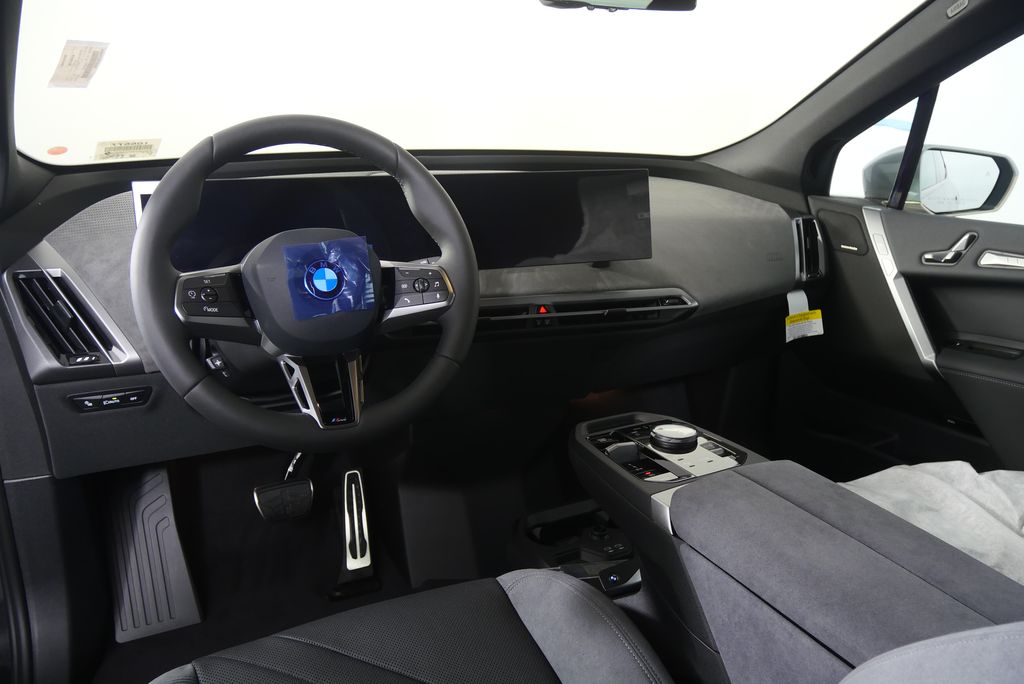 Thumbnail: 2026 BMW iX - 19