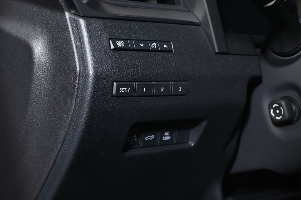 Thumbnail: 2025 Lexus GX - 27