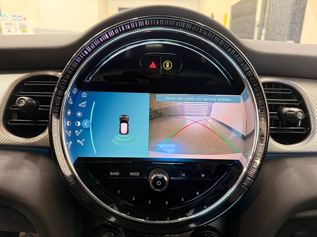 Thumbnail: 2024 MINI Cooper - 17