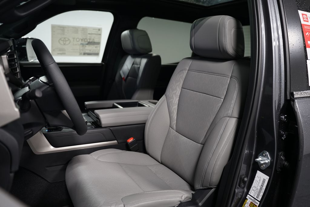 2025 Toyota Tundra Limited 30