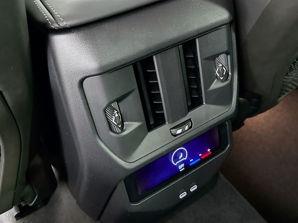 Thumbnail: 2025 BMW X3 - 18