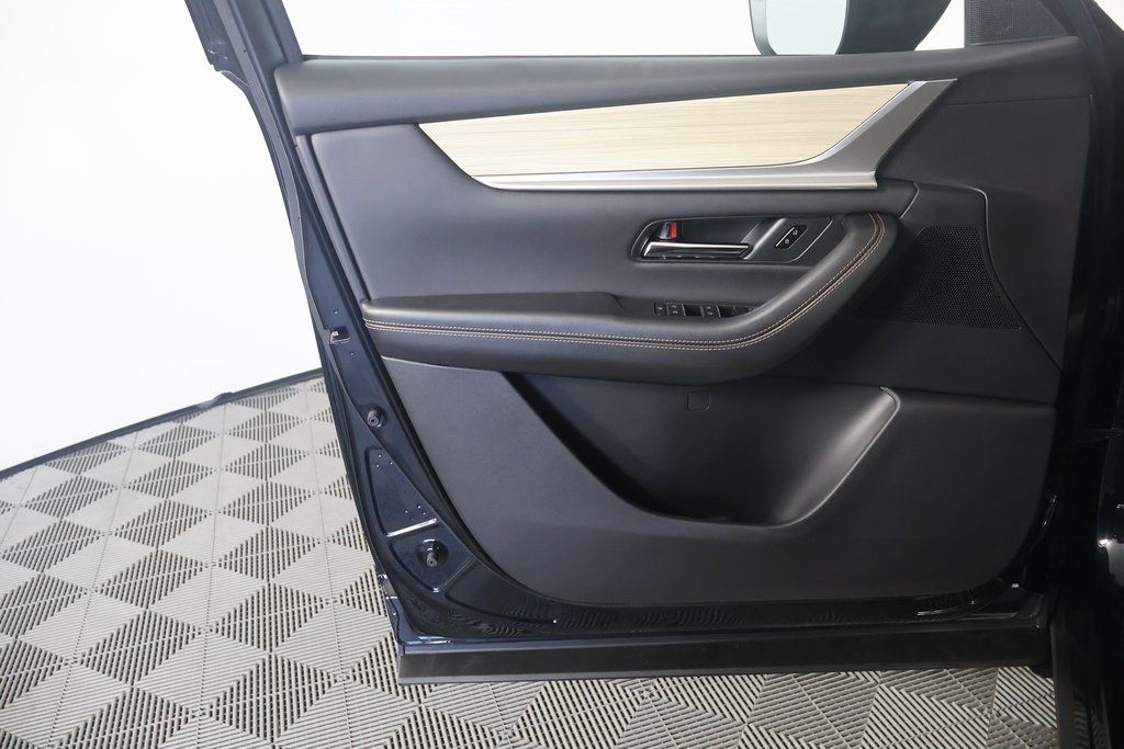 Thumbnail: 2025 Mazda CX-90 - 8