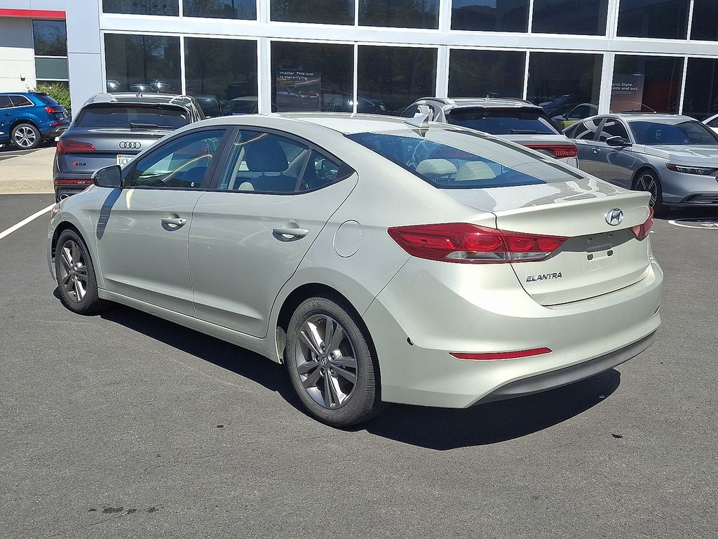 2017 Hyundai Elantra SE 6