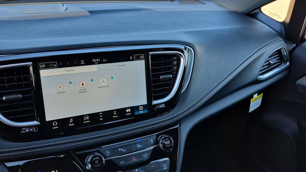 2026 Chrysler Pacifica