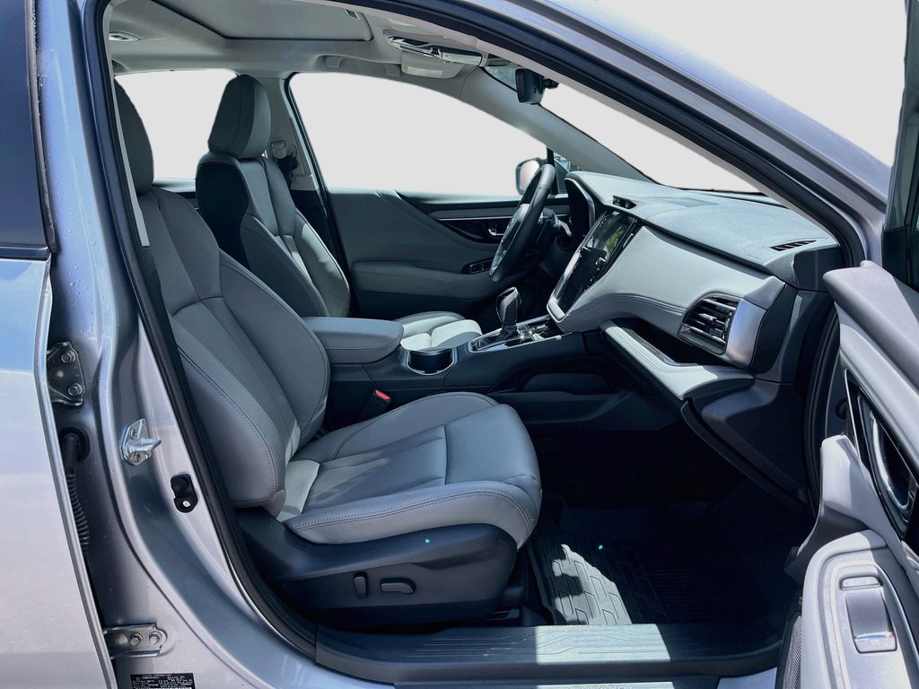 2025 Subaru Legacy Limited Silver at Community Honda