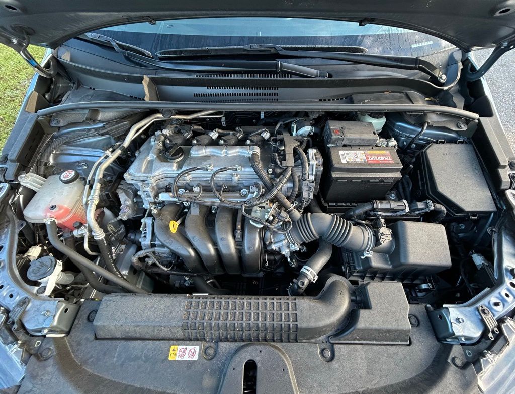 Thumbnail: 2022 Toyota Corolla - 10