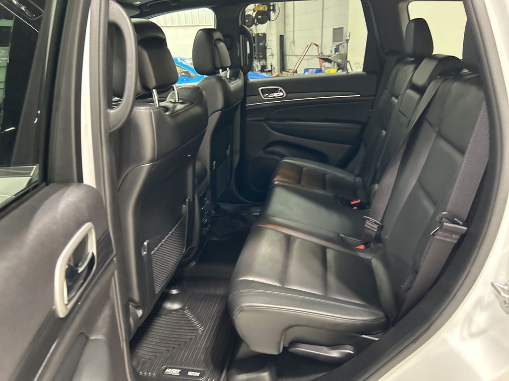 used 2021 Jeep Grand Cherokee car, priced at $29,411
