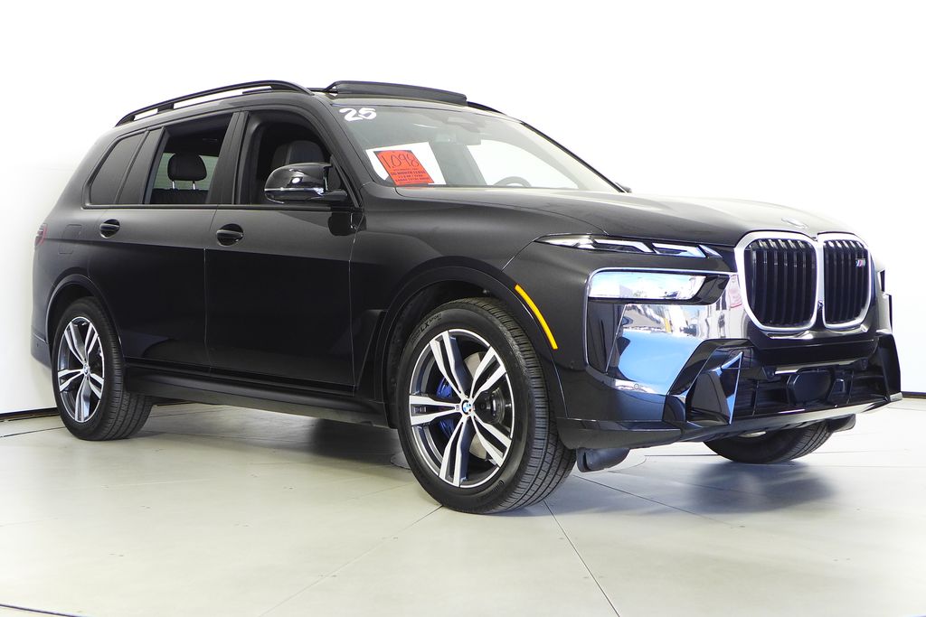 Thumbnail: 2025 BMW X7 - 4