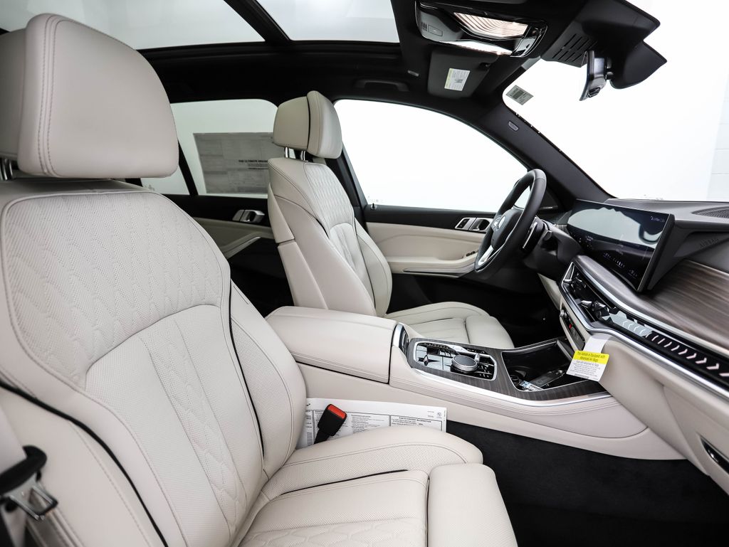 Thumbnail: 2026 BMW X5 - 31