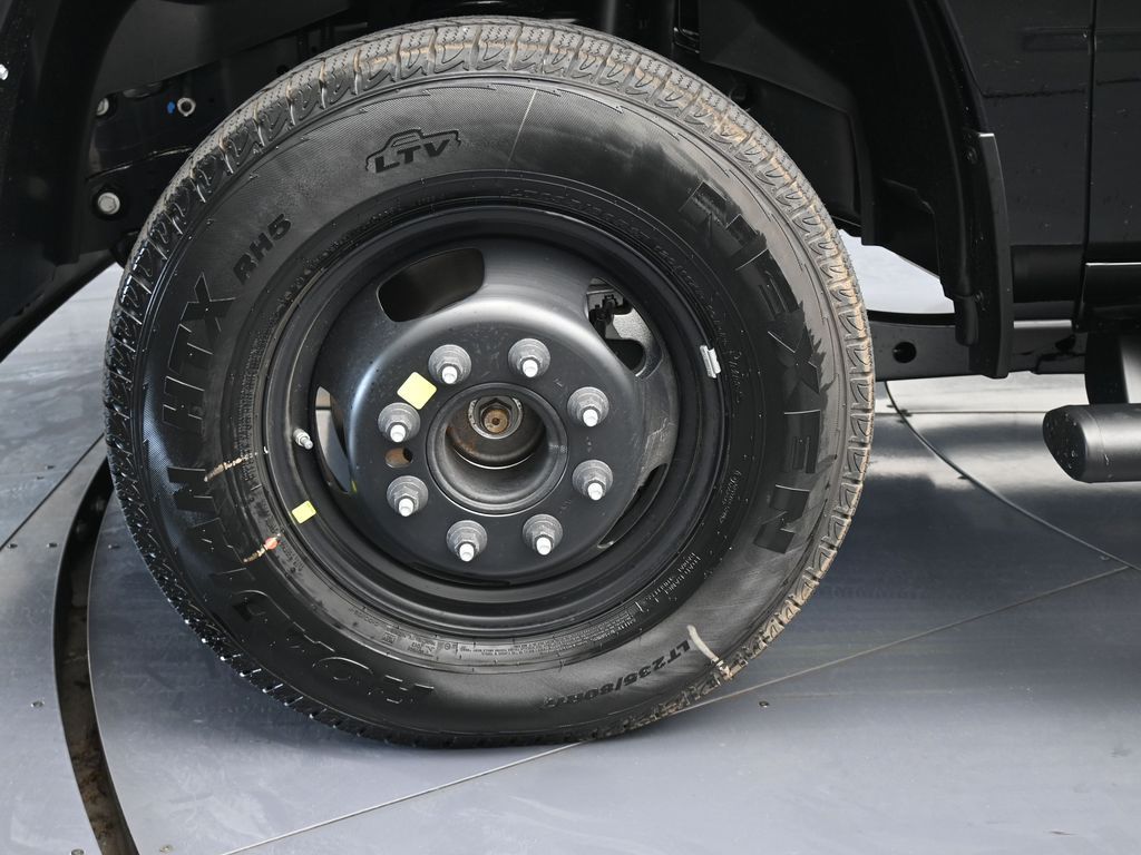 New 2026 Diamond Black Crystal Pearlcoat Ram Tradesman image 28