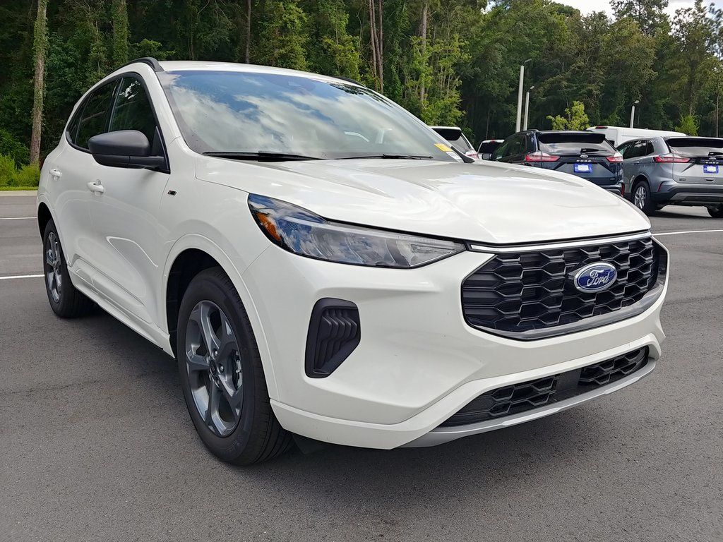 2024 Ford Escape Hybrid ST-Line