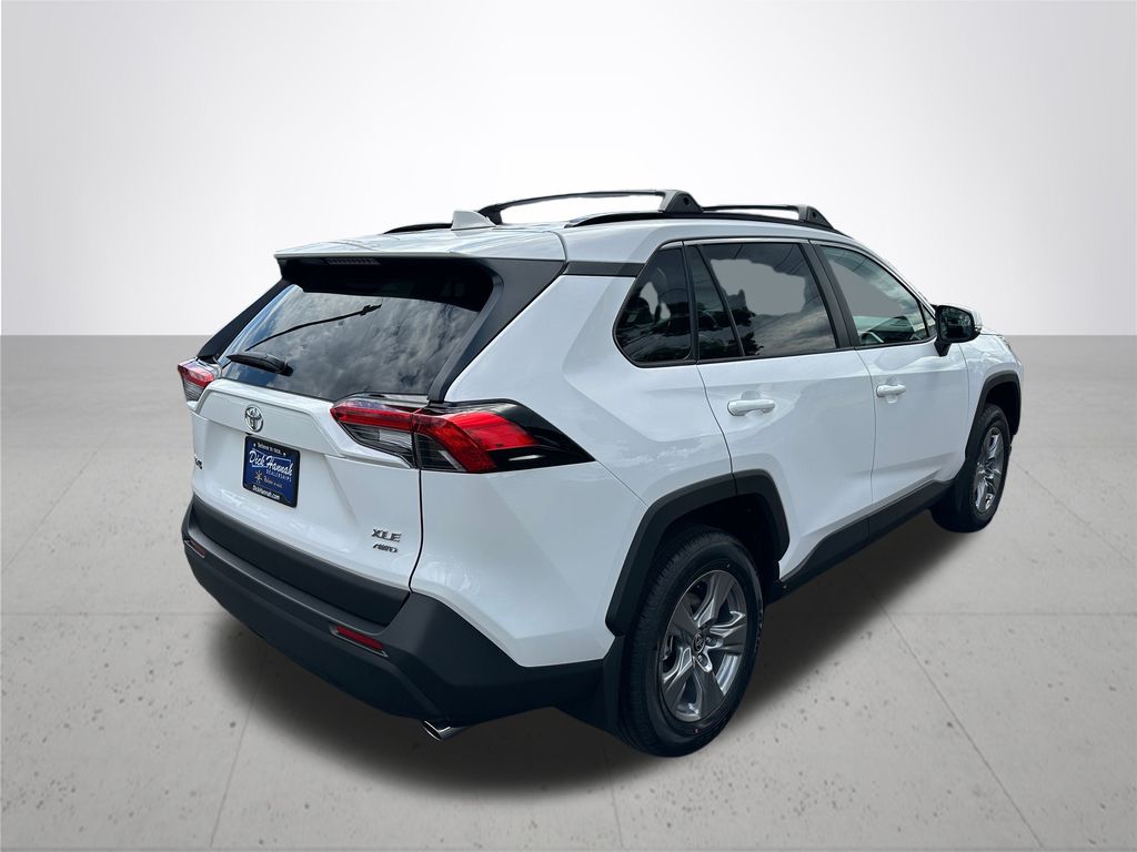 2025 Toyota RAV4 XLE