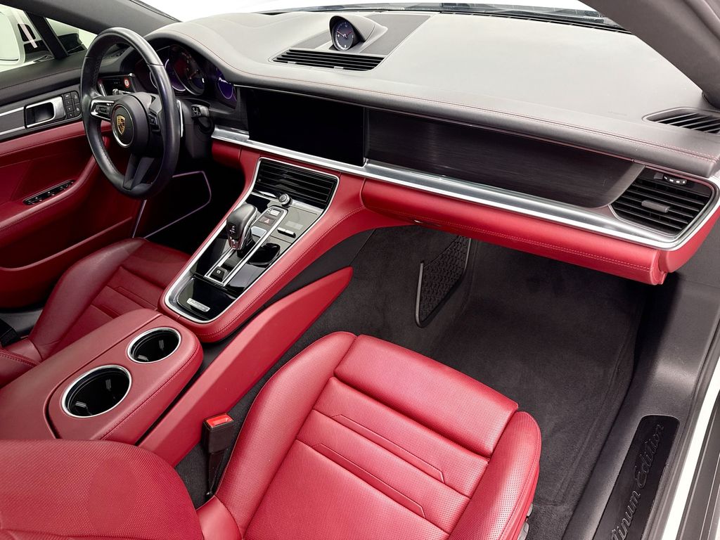 Thumbnail: 2023 Porsche Panamera - 19