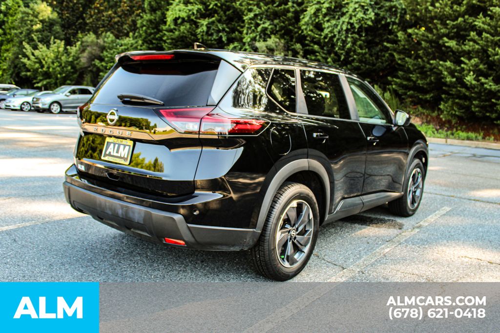Used 2025 Black Nissan SV image 5