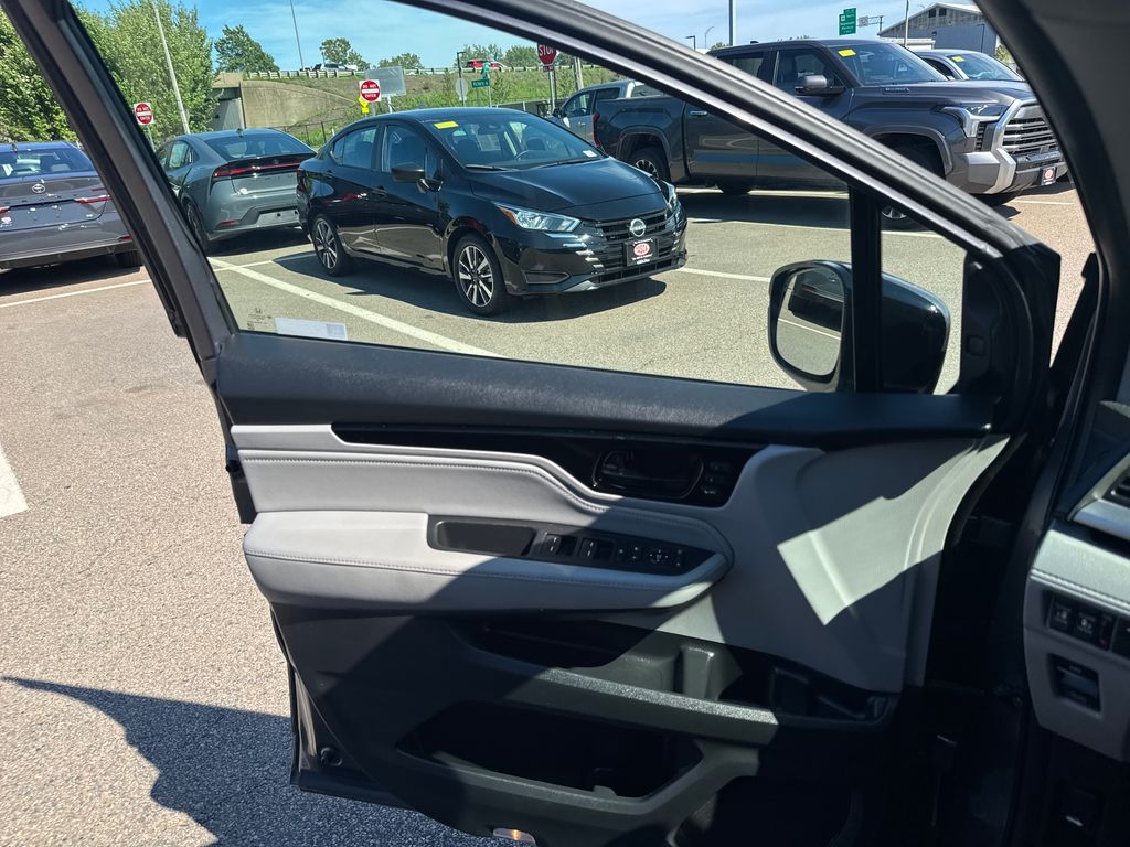 Used 2018 Gray Honda Elite image 39