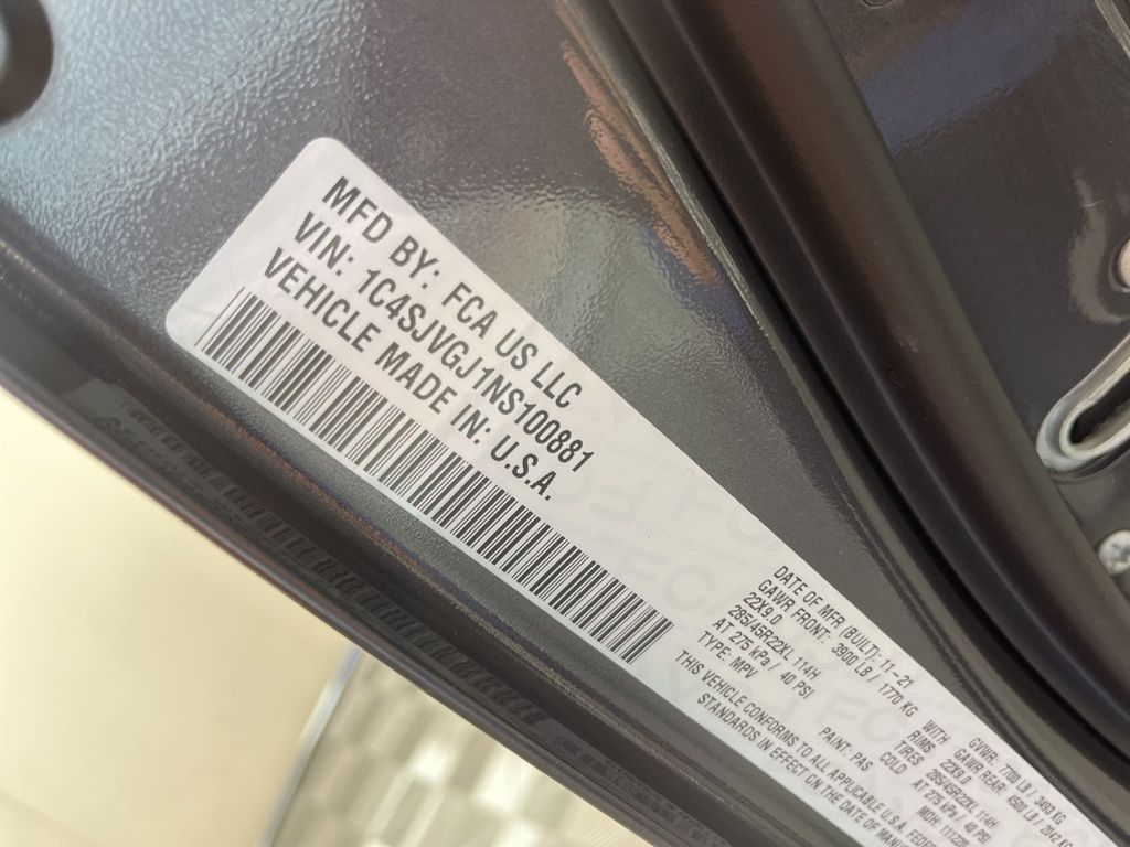 Thumbnail: 2022 Jeep Grand Wagoneer - 27