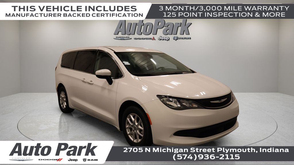  2023 Chrysler Voyager LX FWD   