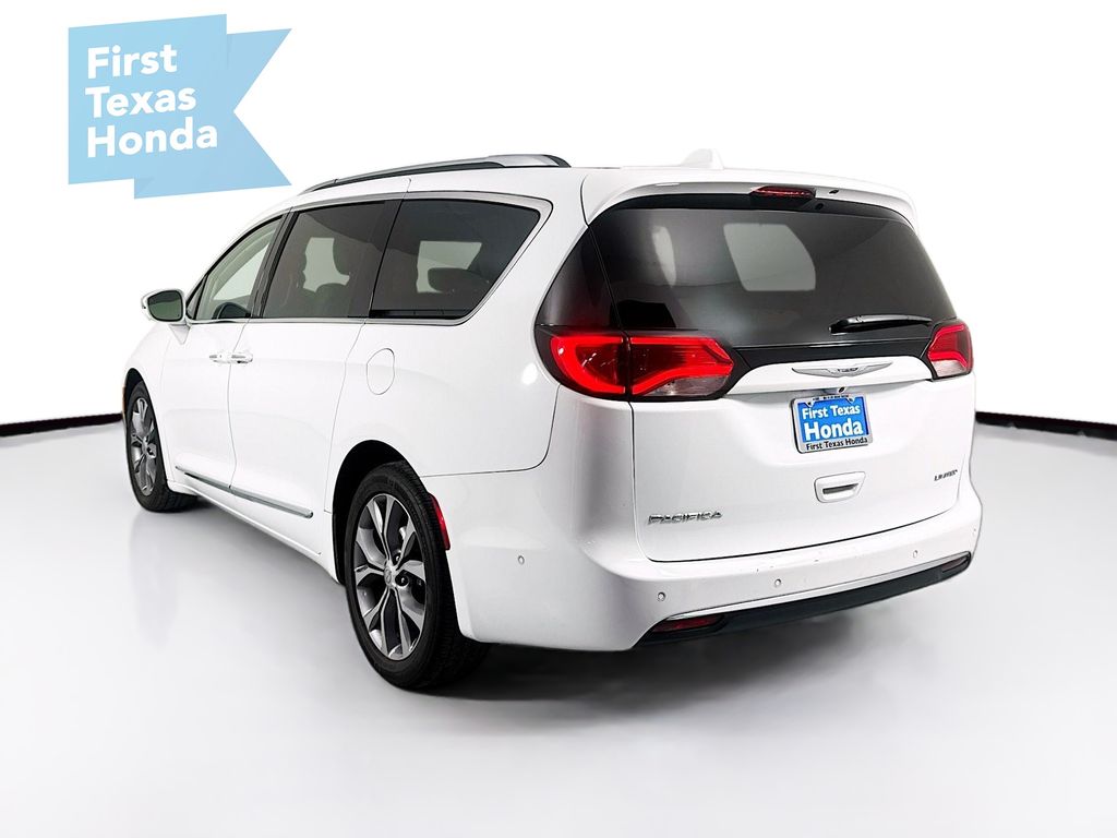 Used Car 2019 Chrysler Pacifica  Limited For Sale Under $20,000 In Austin, Texas