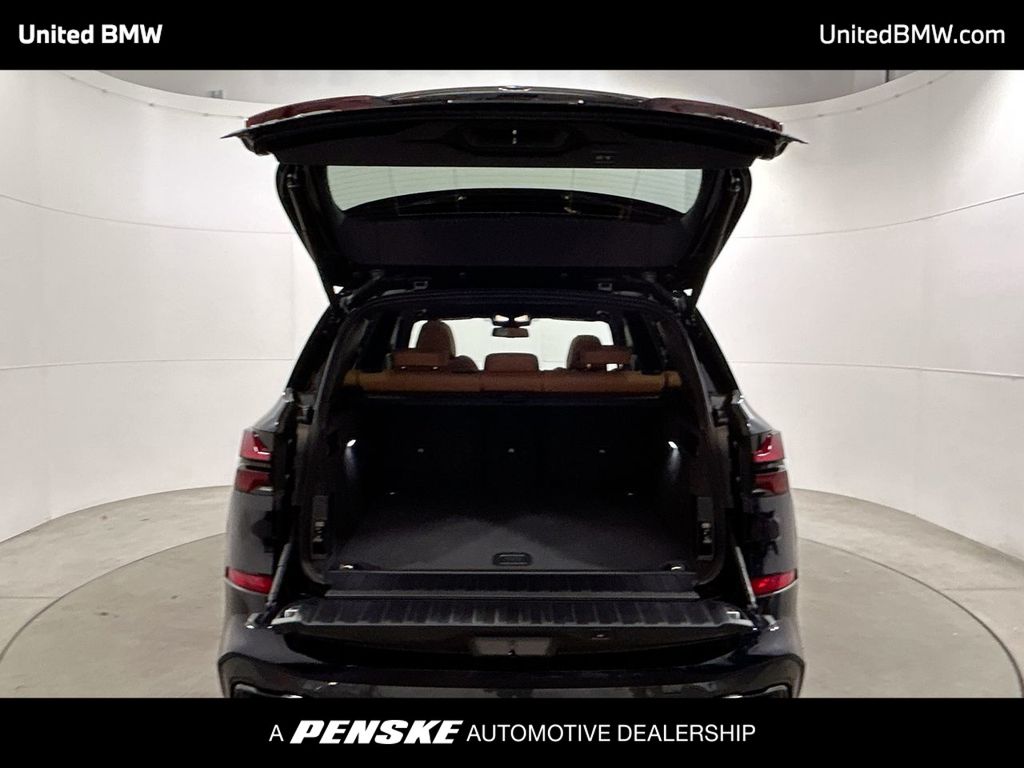 Thumbnail: 2026 BMW X5 - 22