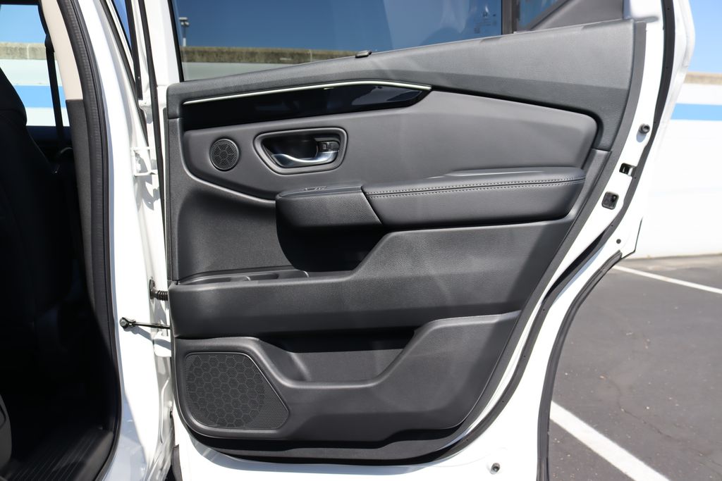 Thumbnail: 2025 Honda Pilot - 16