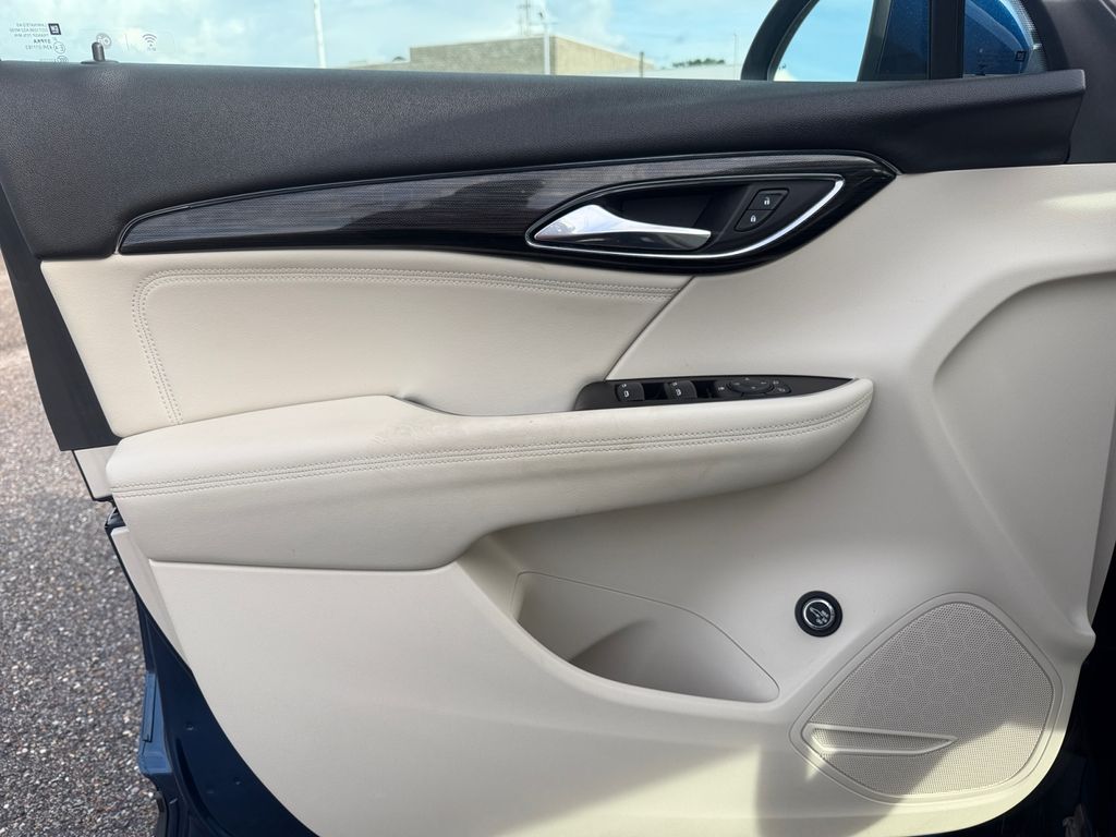 used 2023 Buick Envision car, priced at $26,246