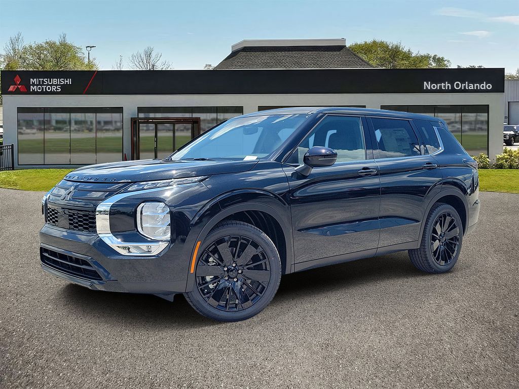 2026 Mitsubishi Outlander LE
