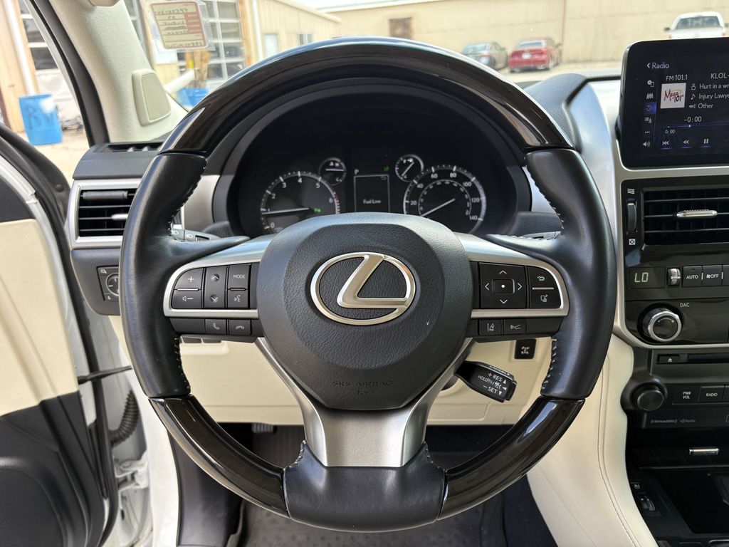 Used 2023 Eminent White Pearl Lexus 460 image 15
