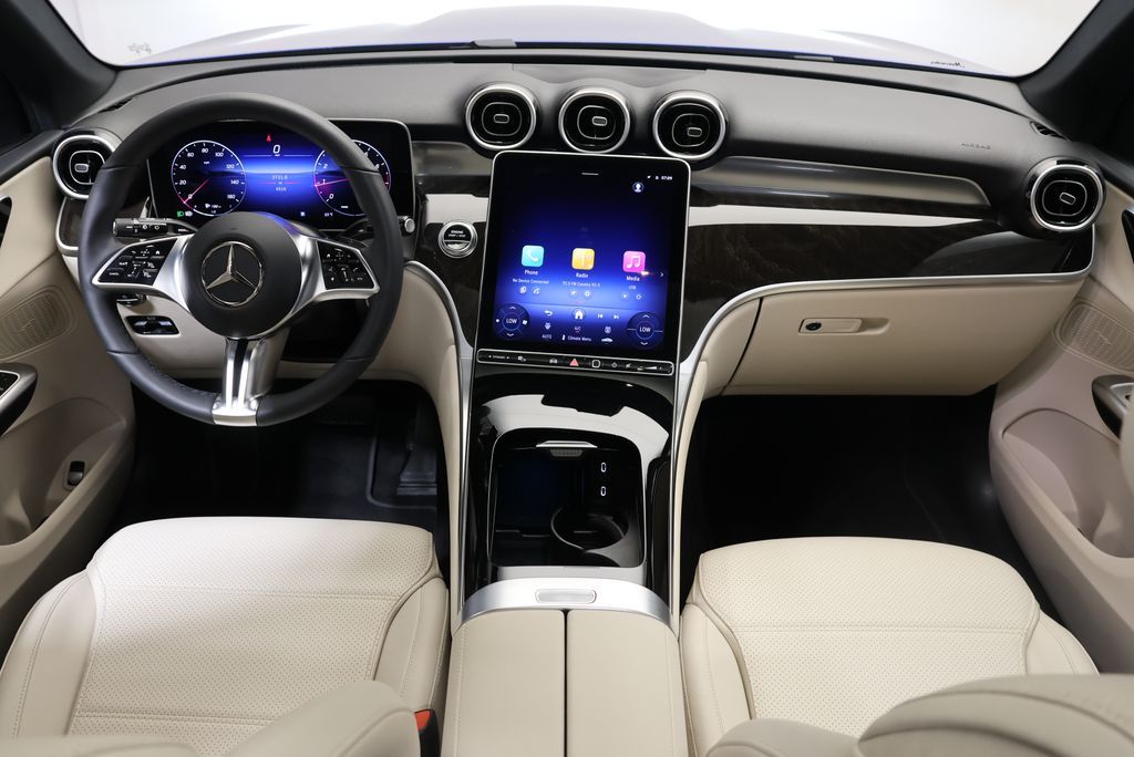 Thumbnail: 2026 Mercedes-Benz GLC - 18