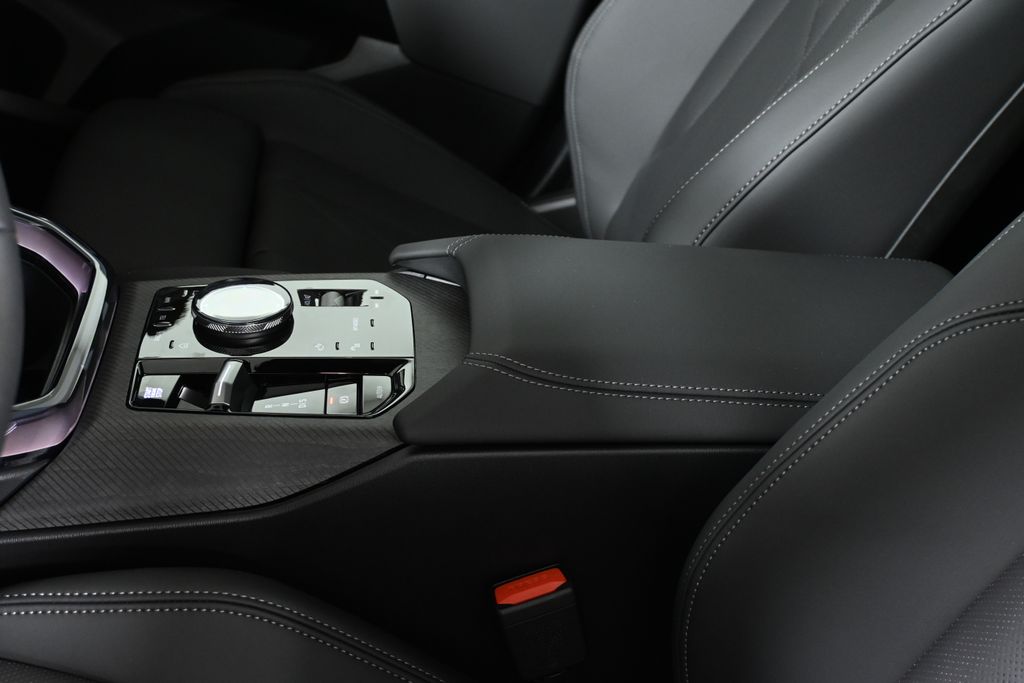 Thumbnail: 2026 BMW X3 - 25