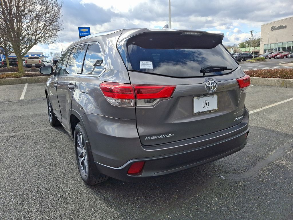 2017 Toyota Highlander XLE 4