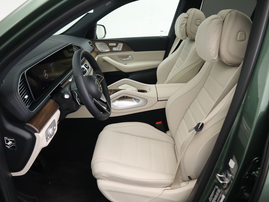 Thumbnail: 2026 Mercedes-Benz GLE - 21