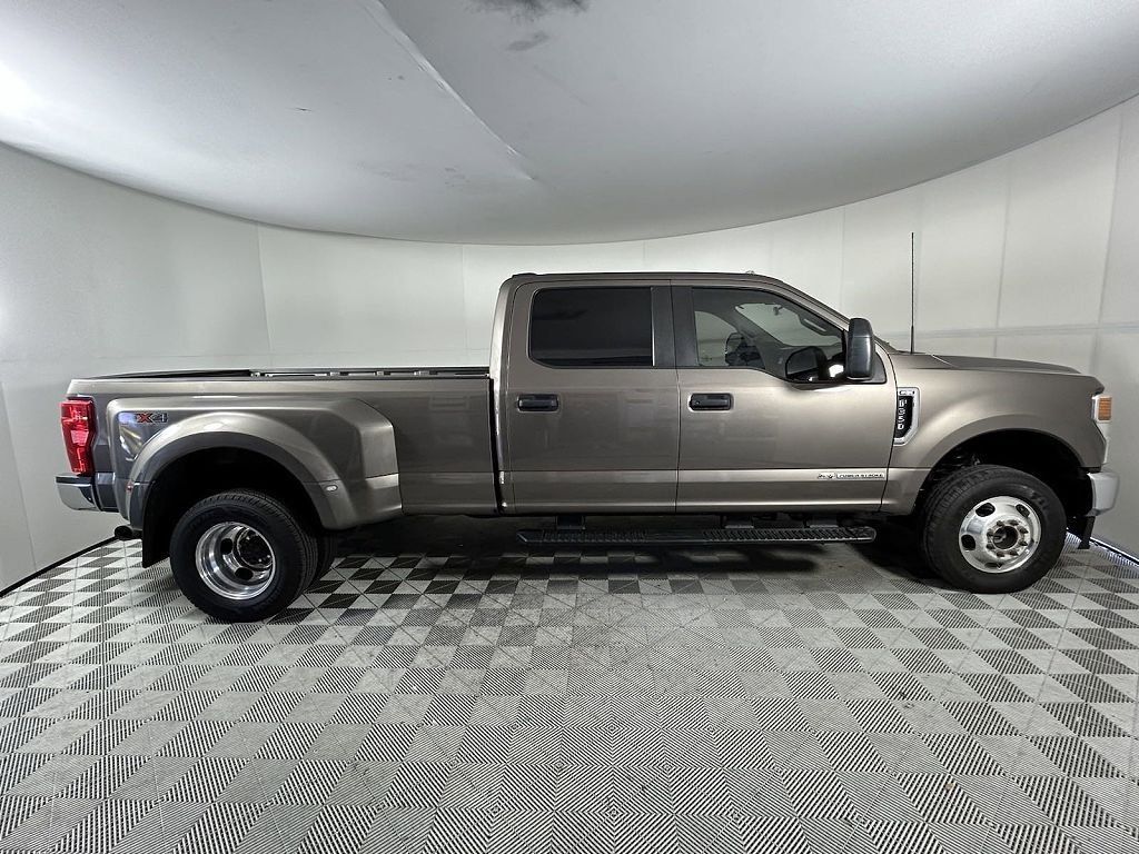 2022 Ford F-350 Super Duty XL Crew Cab LB DRW 4WD