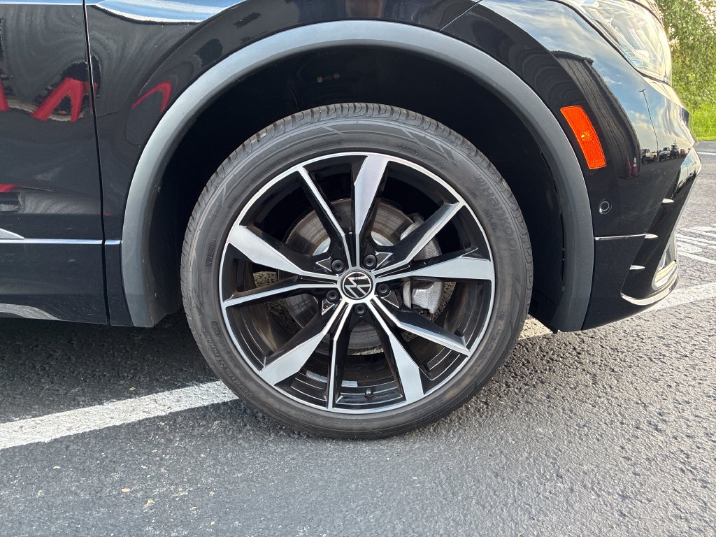 2024 Volkswagen Tiguan 2.0T SEL R-Line - 8