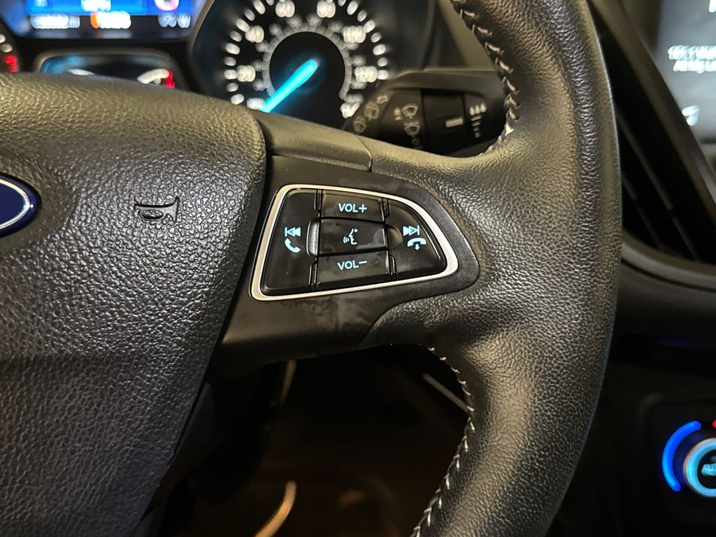 Certified Used 2019 Red Ford SEL image 21