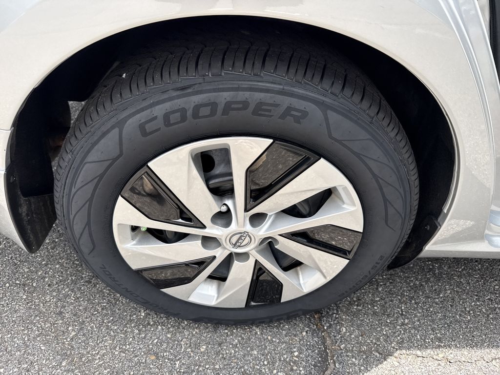 Used 2024 Nissan Altima Sedan