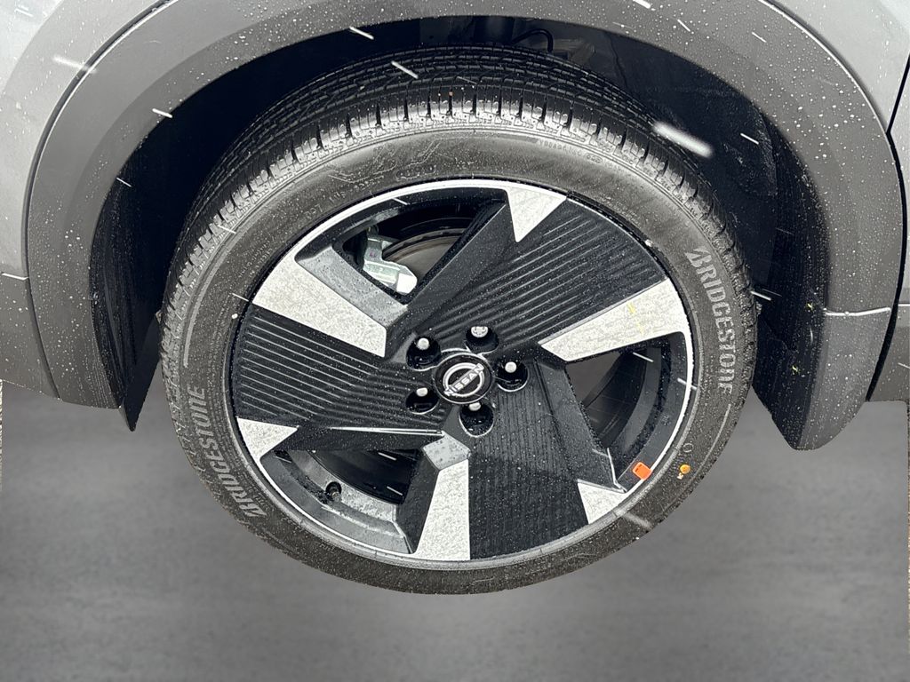 New 2026 Gray Nissan SR image 12