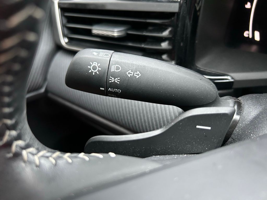 Thumbnail: 2025 Toyota Camry - 21