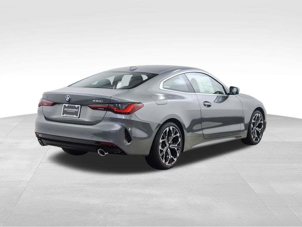 Thumbnail: 2026 BMW 4 Series - 5