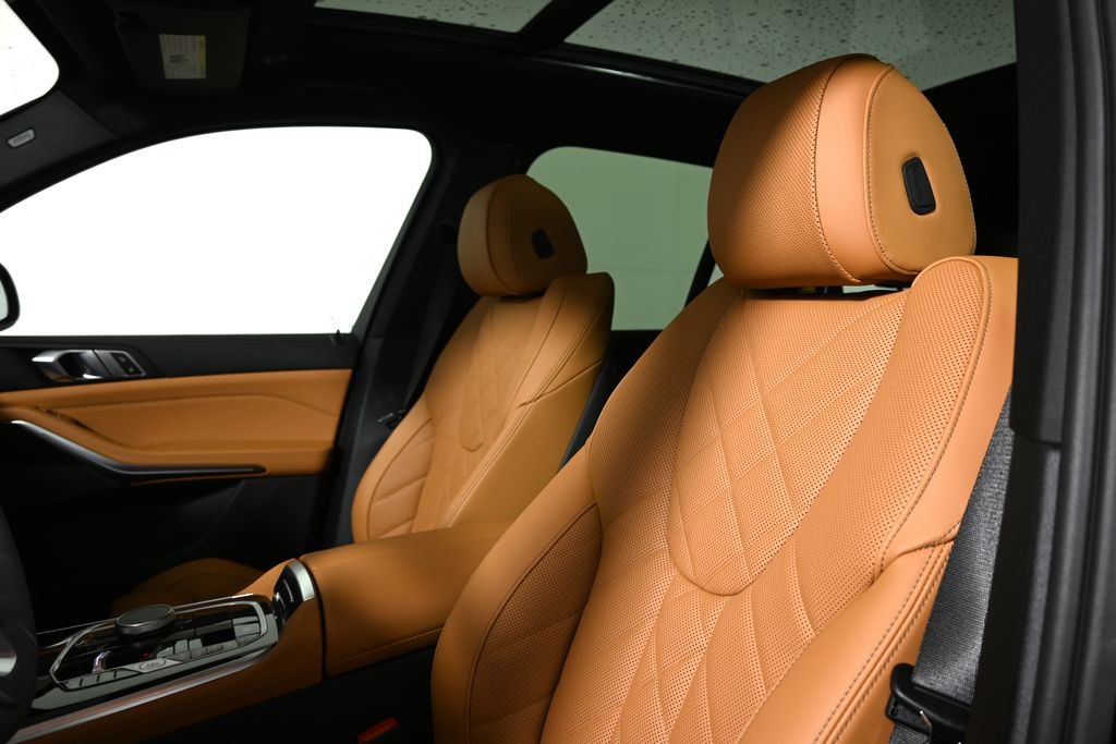 Thumbnail: 2026 BMW X5 - 16