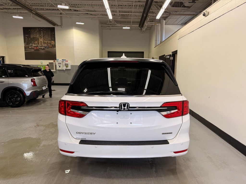 Thumbnail: 2023 Honda Odyssey - 4