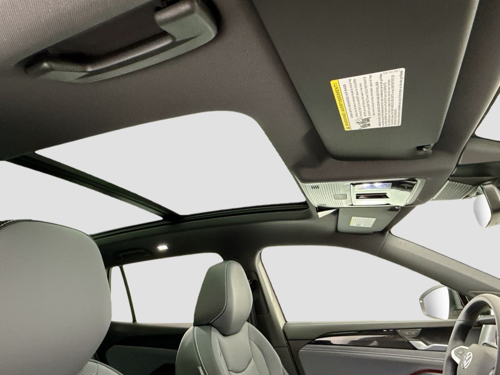 Thumbnail: 2026 Volkswagen Tiguan - 16