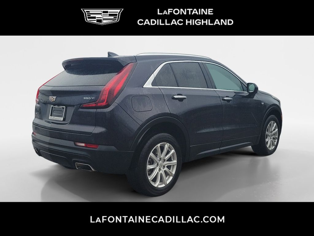 2022 Cadillac XT4 Luxury 7