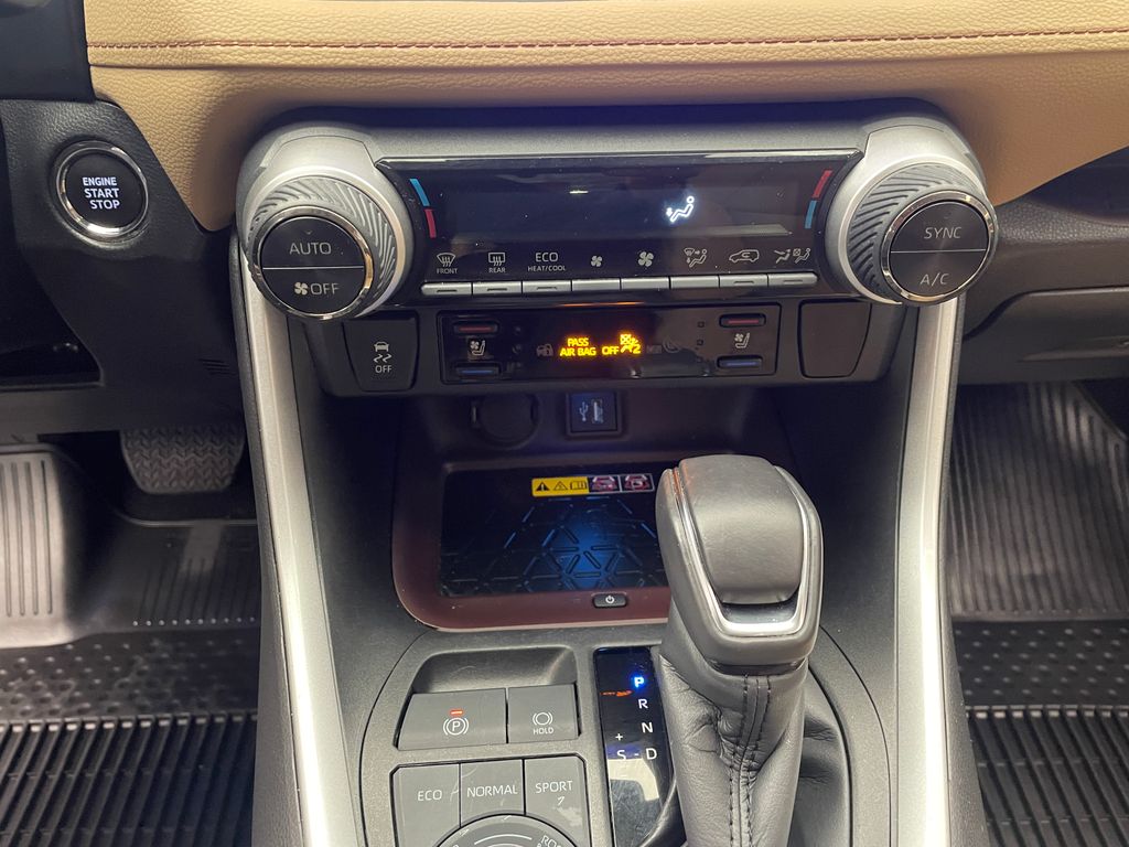 Thumbnail: 2023 Toyota RAV4 - 27