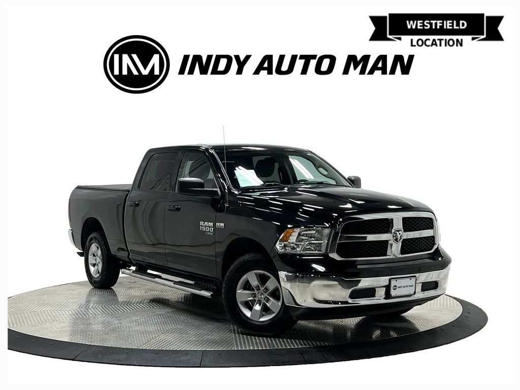 Diamond Black Crystal Pearlcoat 2019 RAM 1500 Pickup Truck Four-Wheel Drive 8-Speed Automatic