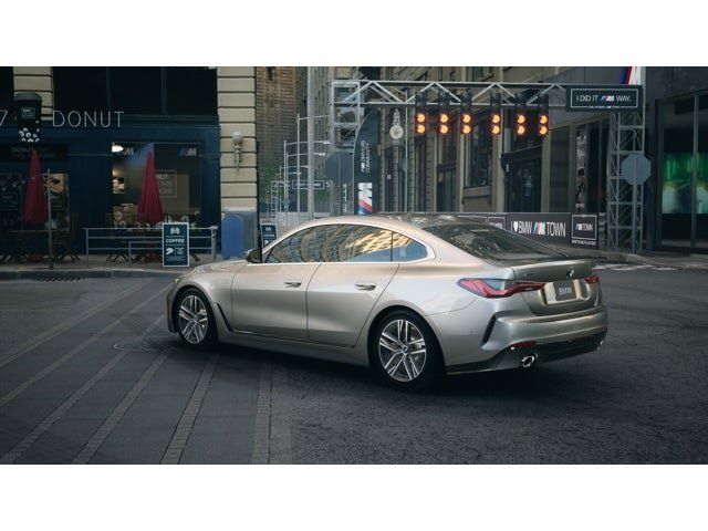 Thumbnail: 2026 BMW 4 Series - 2