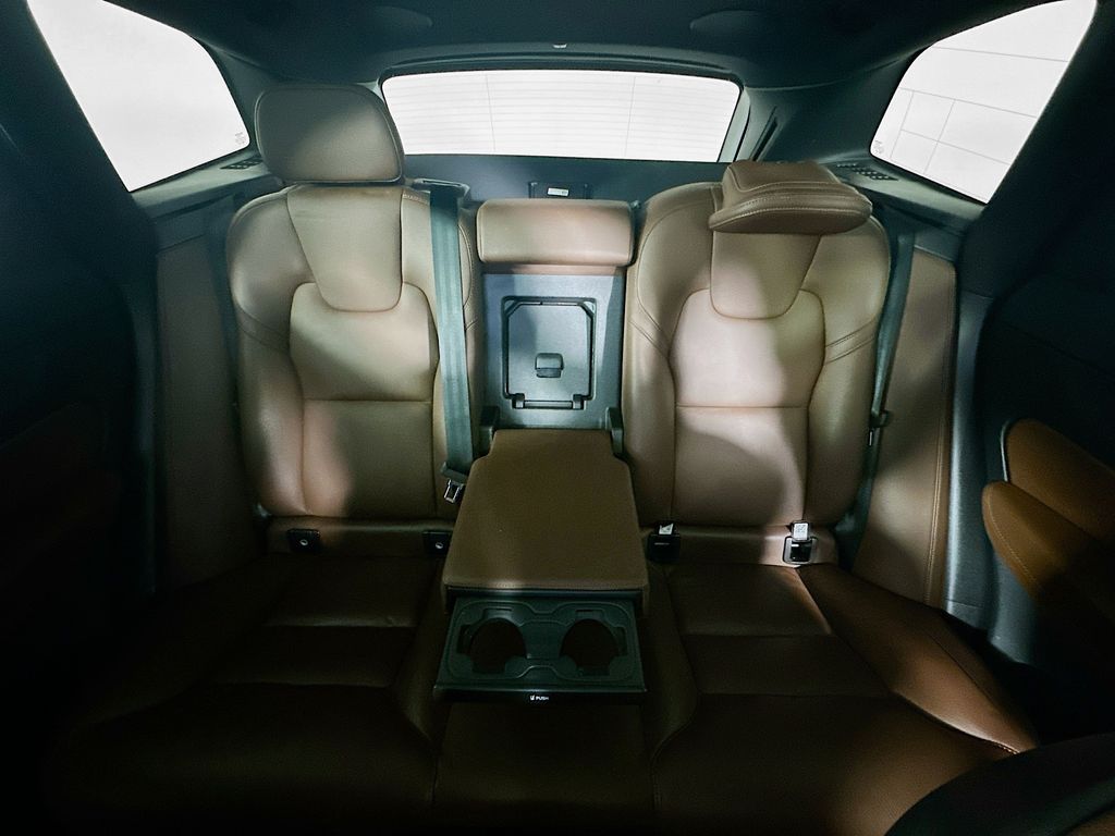 Used 2023 Silver Volvo B5 Plus Dark Theme image 13