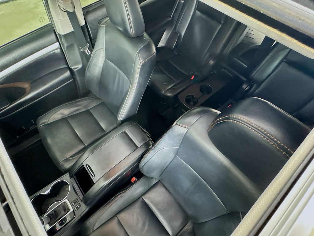 Used Car 2018 Toyota Highlander  For Sale Under $20,000 In Austin, Texas