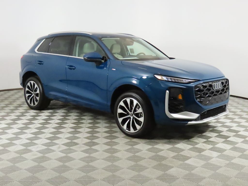 Thumbnail: 2026 Audi Q3 - 7