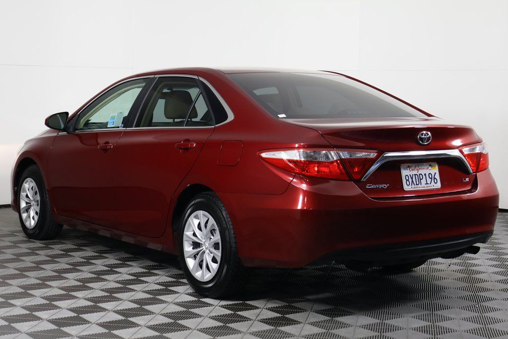 2017 Toyota Camry LE 6